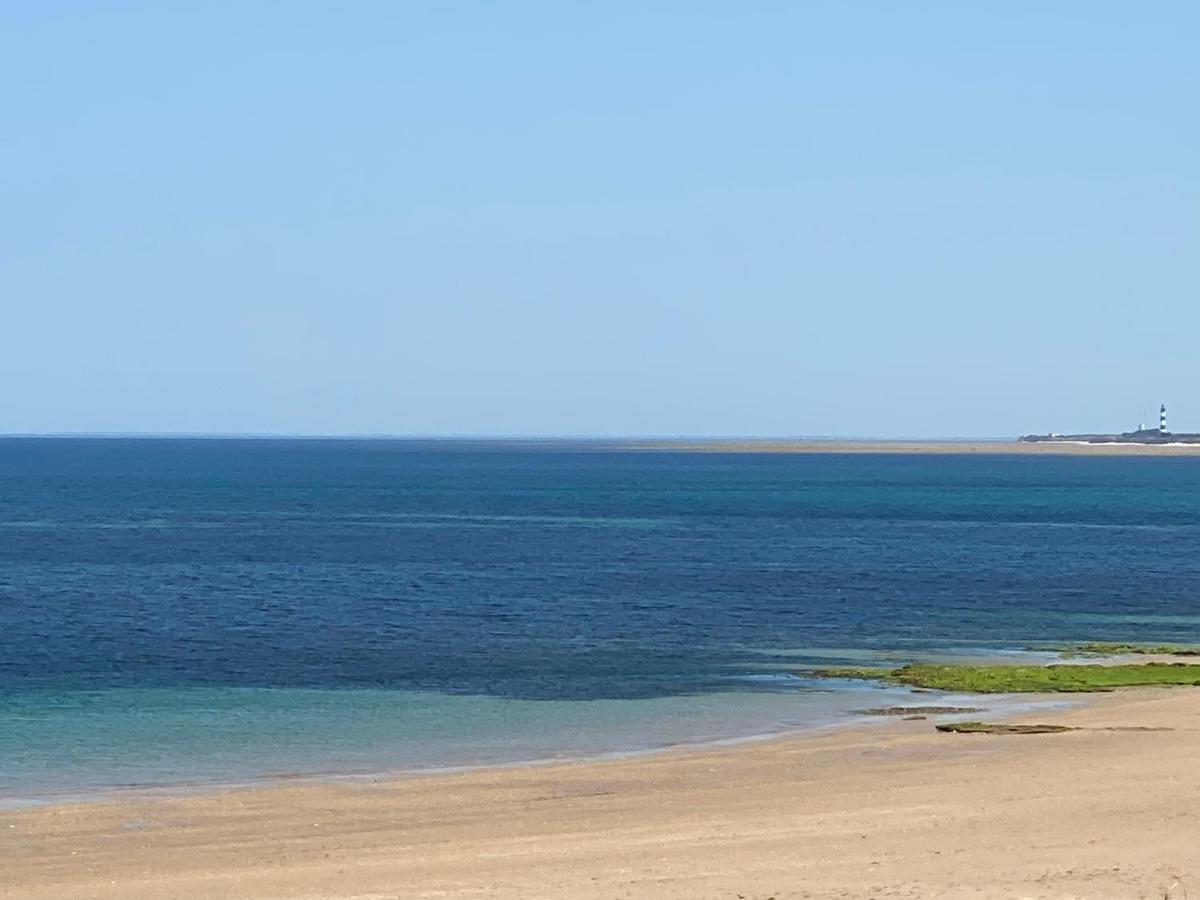 Charming House Close To The Plage Des Huttes Chaucre Exteriör bild